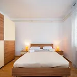 Vesna Lux - Five Bedroom With Swimming Pool Βίλα *