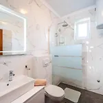 Vesna Lux - Five Bedroom With Swimming Pool Ζαντάρ