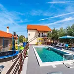Βίλα Vesna Lux - Five Bedroom With Swimming Pool Ζαντάρ