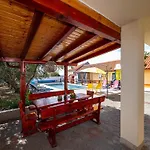 Vesna Lux - Five Bedroom With Swimming Pool Βίλα *