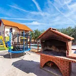Βίλα Vesna Lux - Five Bedroom With Swimming Pool *