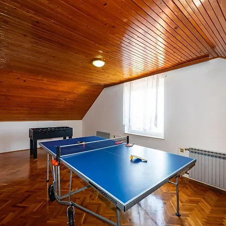 Vesna Lux - Five Bedroom With Swimming Pool 扎达尔